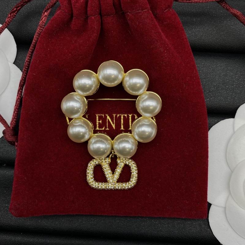 Valentino brooch 12lyx6 (3)