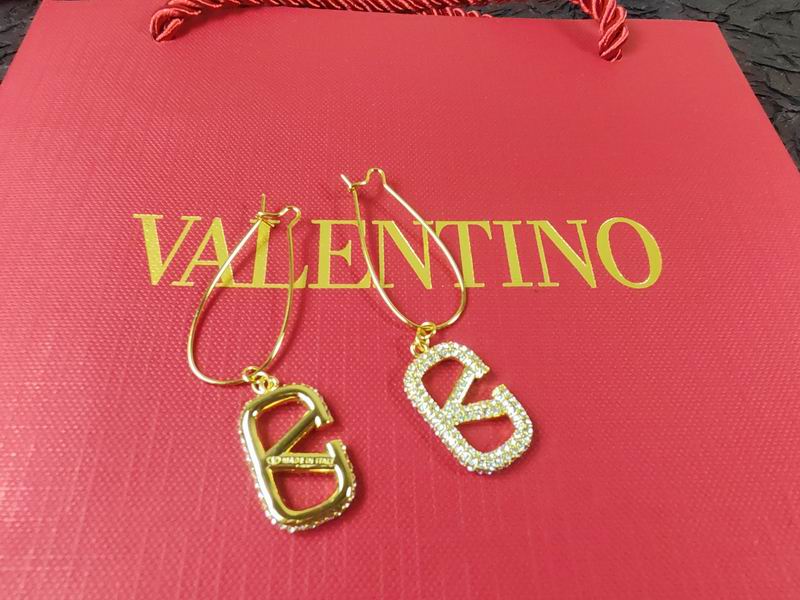Valentino earring 11lyx14 (4)