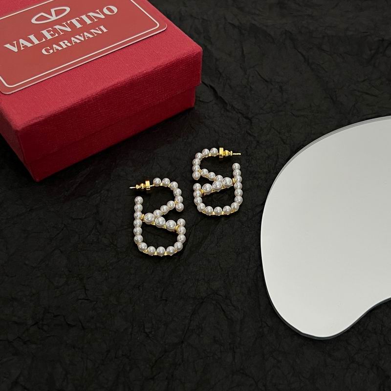 Valentino earring 11lyx28 (1)