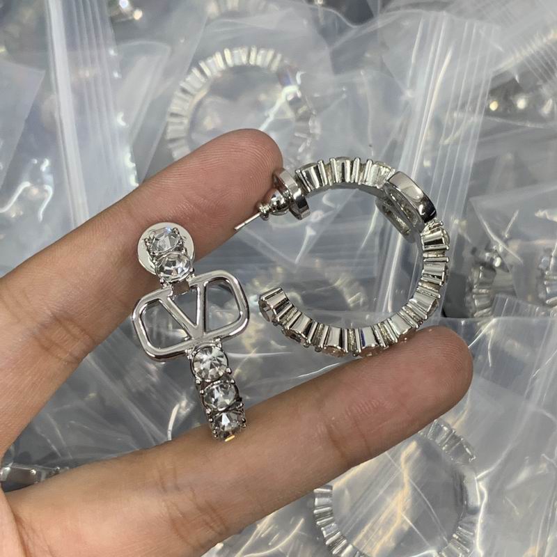 Valentino earring 12yx33 (2)