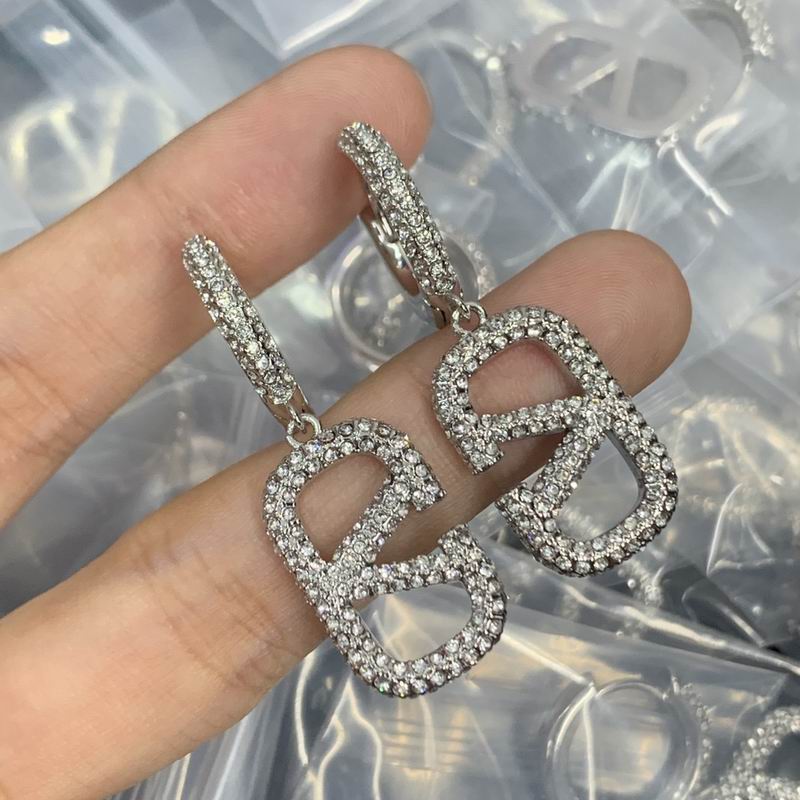Valentino earring 12yx38 (1)