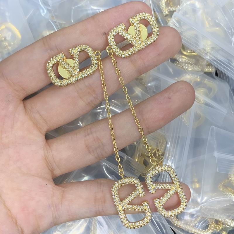 Valentino earring 12yx39 (1)