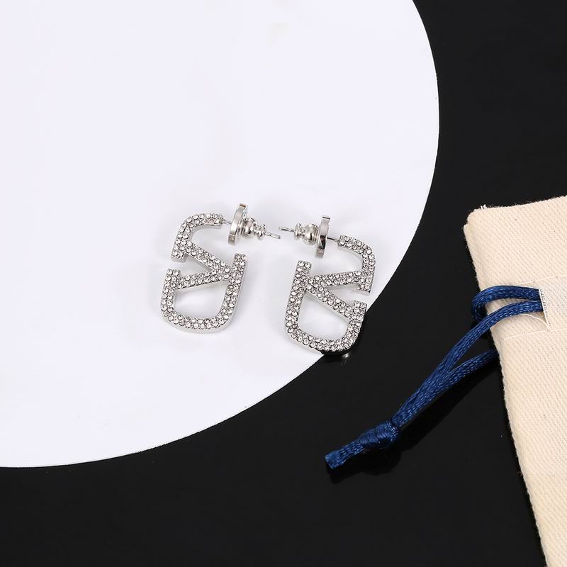 Valentino earring 12yx43 (1)