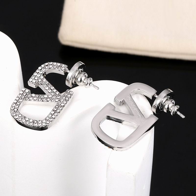 Valentino earring 12yx43 (3)