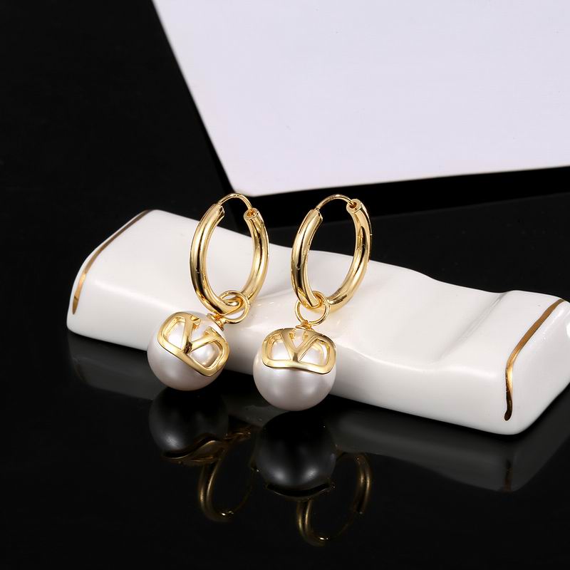 Valentino earring 12yx45 (2)