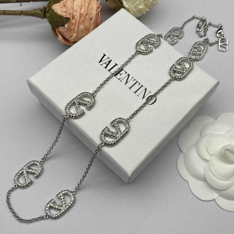 Valentino necklace 09lyx1 (3)