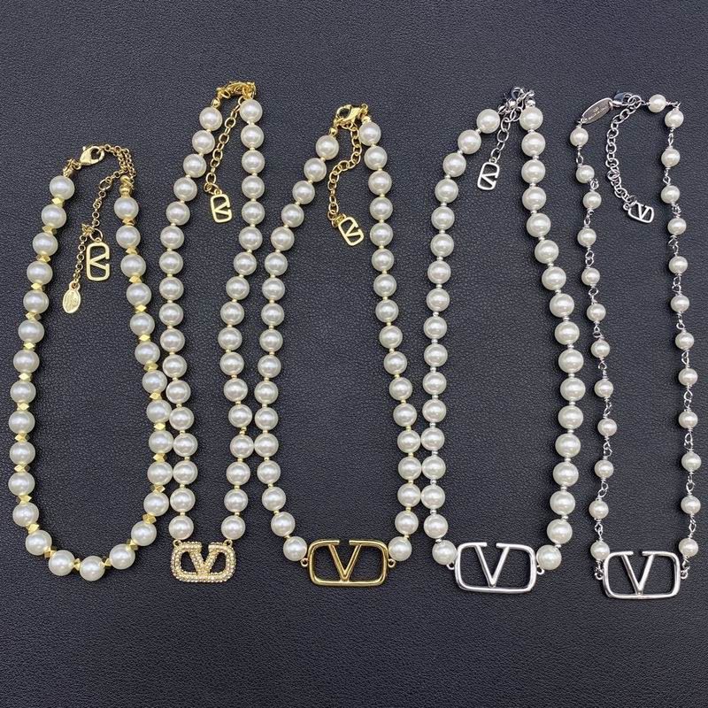 Valentino necklace 09lyx2 (5)