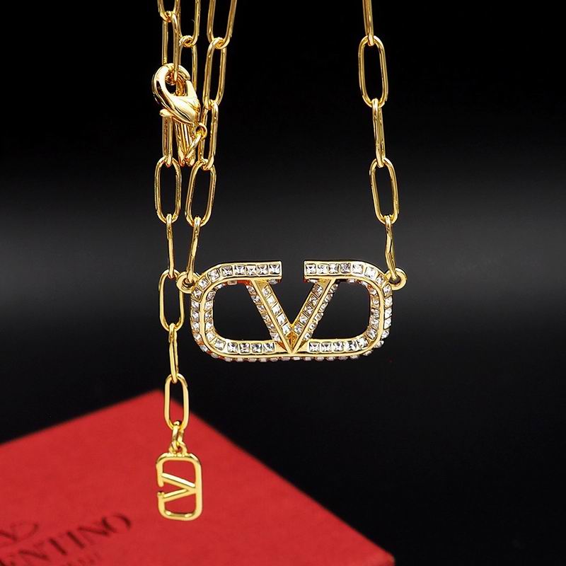 Valentino necklace 11lyx3 (5)
