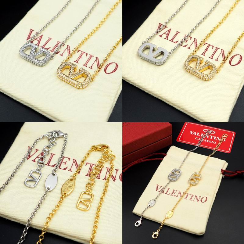 Valentino necklace 11lyx4 (11)