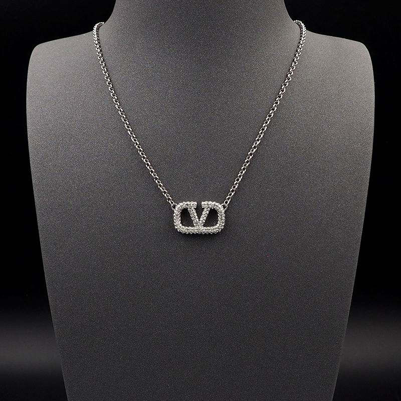 Valentino necklace 11lyx4 (14)