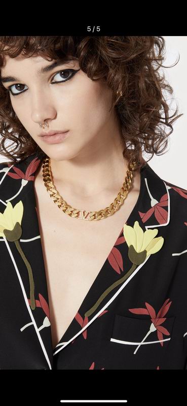 Valentino necklace 11lyx5 (1)