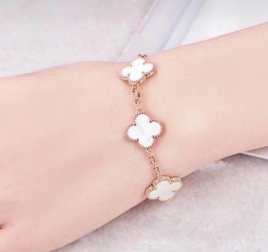 Van Cleef & Arpels bracelet02 (5)