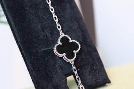 Van Cleef & Arpels bracelet03 (9)