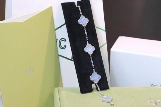 Van Cleef & Arpels bracelet04 (2)