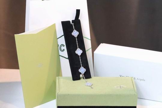 Van Cleef & Arpels bracelet04 (4)