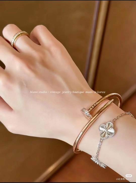 Van Cleef & Arpels bracelet05 (3)