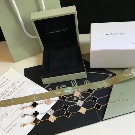 Van Cleef & Arpels bracelet06 (5)