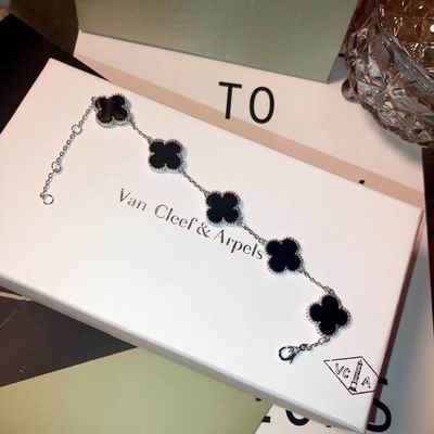 Van Cleef & Arpels bracelet08 (4)