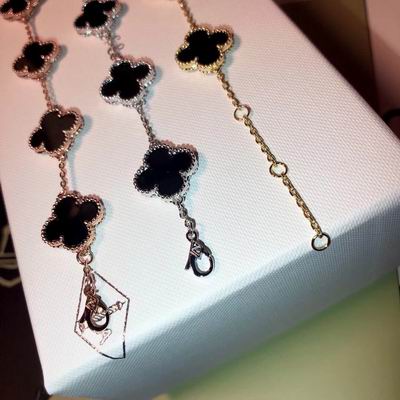 Van Cleef & Arpels bracelet08 (9)