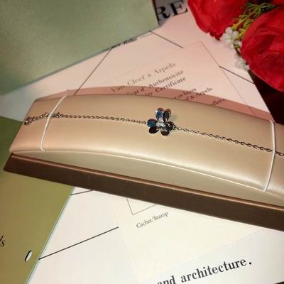 Van Cleef & Arpels bracelet10 (5)