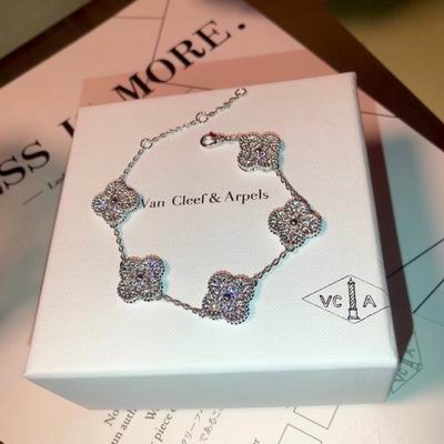 Van Cleef & Arpels bracelet11 (3)