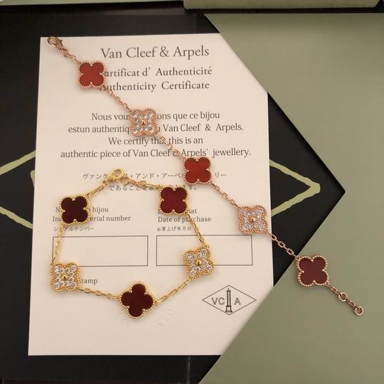 Van Cleef & Arpels bracelet13 (1)