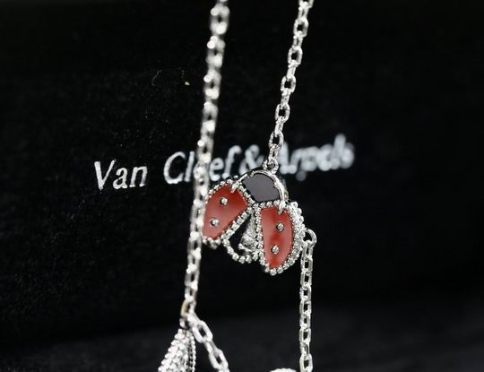 Van Cleef & Arpels bracelet15 (4)