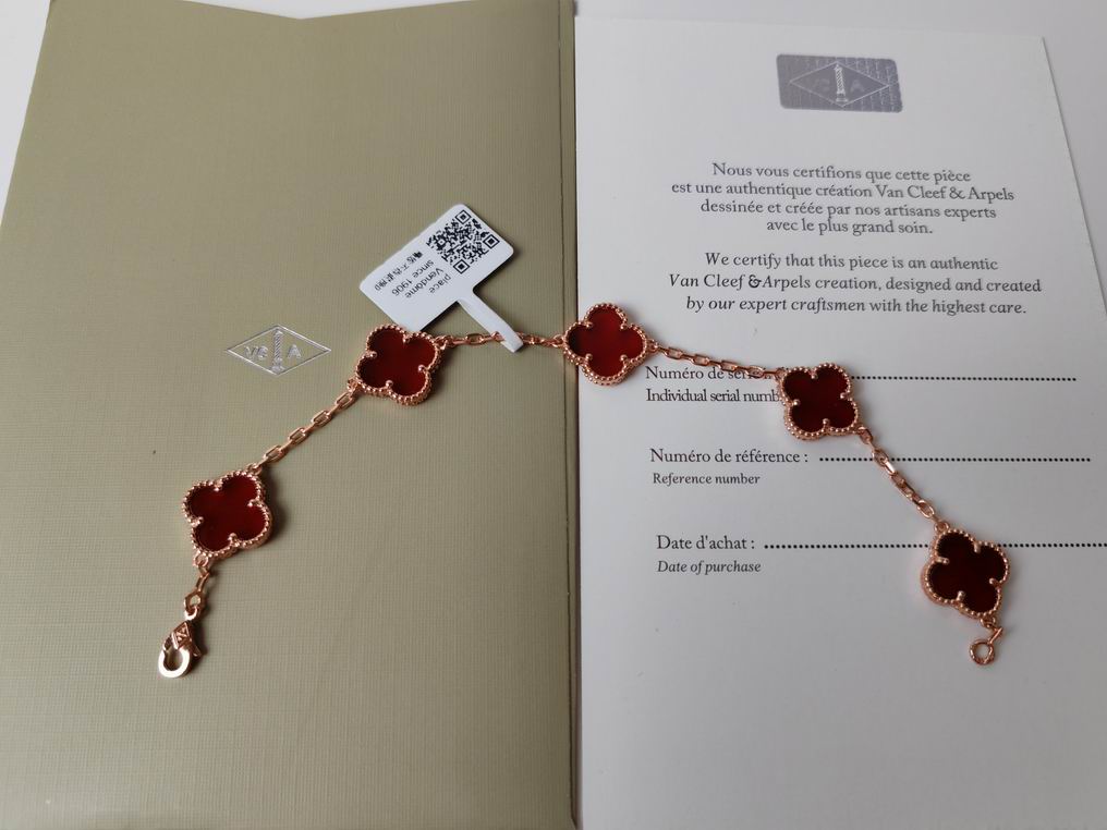 Van Cleef & Arpels bracelet16 (36)