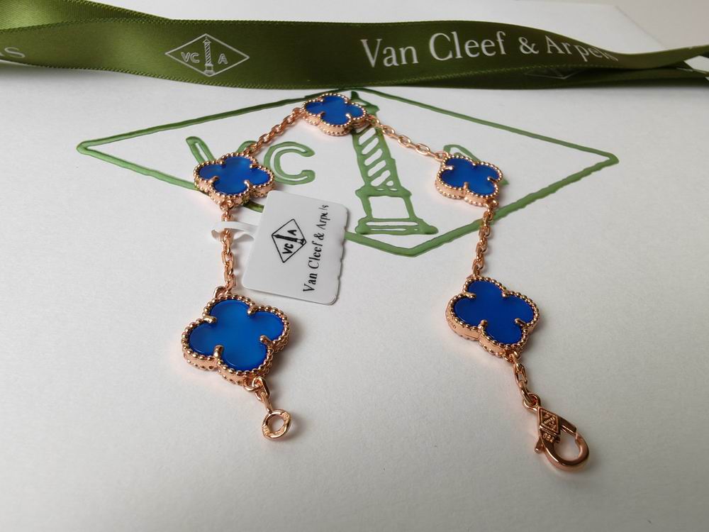 Van Cleef & Arpels bracelet16 (42)