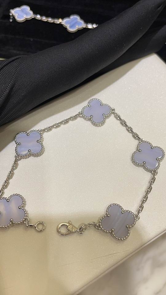 Van Cleef & Arpels bracelet17 (1)