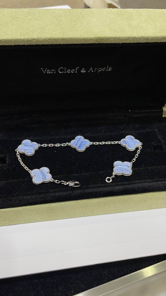 Van Cleef & Arpels bracelet17 (2)