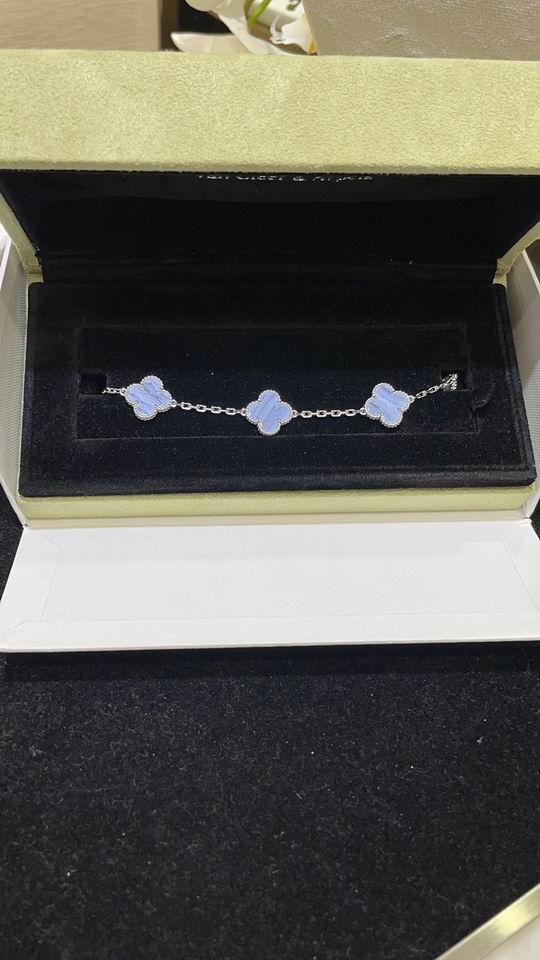 Van Cleef & Arpels bracelet17 (4)