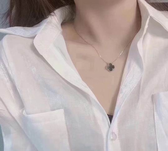 Van Cleef & Arpels necklace lyh05 (2)