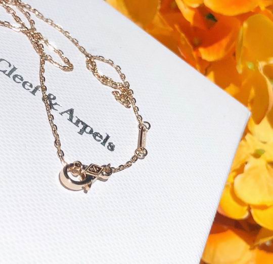 Van Cleef & Arpels necklace lyh05 (3)
