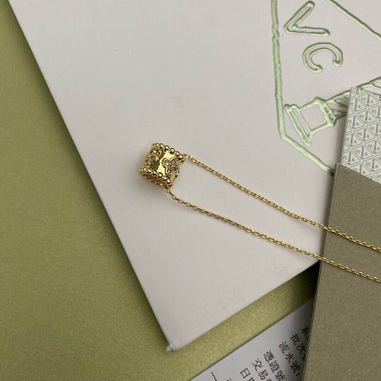 Van Cleef & Arpels necklace lyh08 (6)