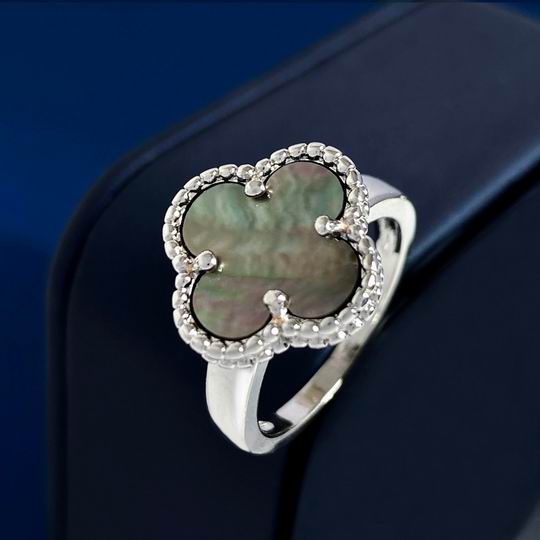 Van Cleef & Arpels ring lyh03 (5)