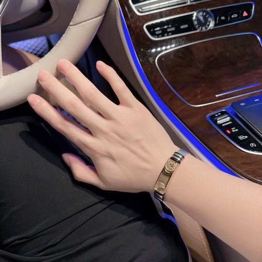 Versace bracelet lyh25 (4)