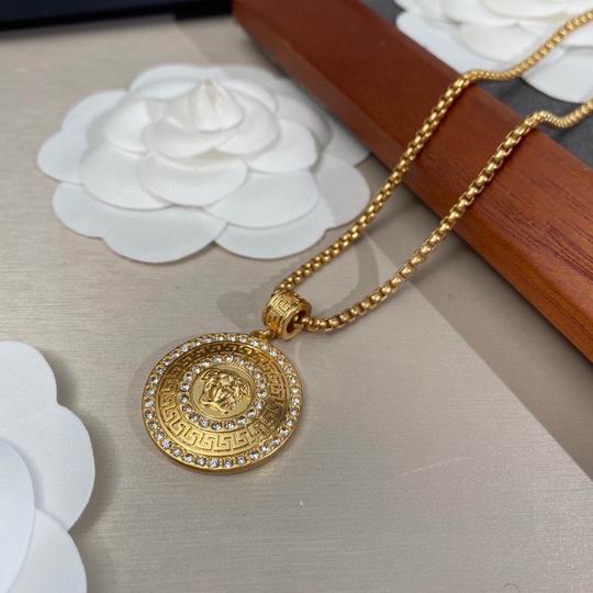 Versace necklace 03lyh05 (5)