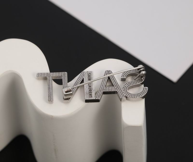 YSL Brooch 10lyr39 (6)