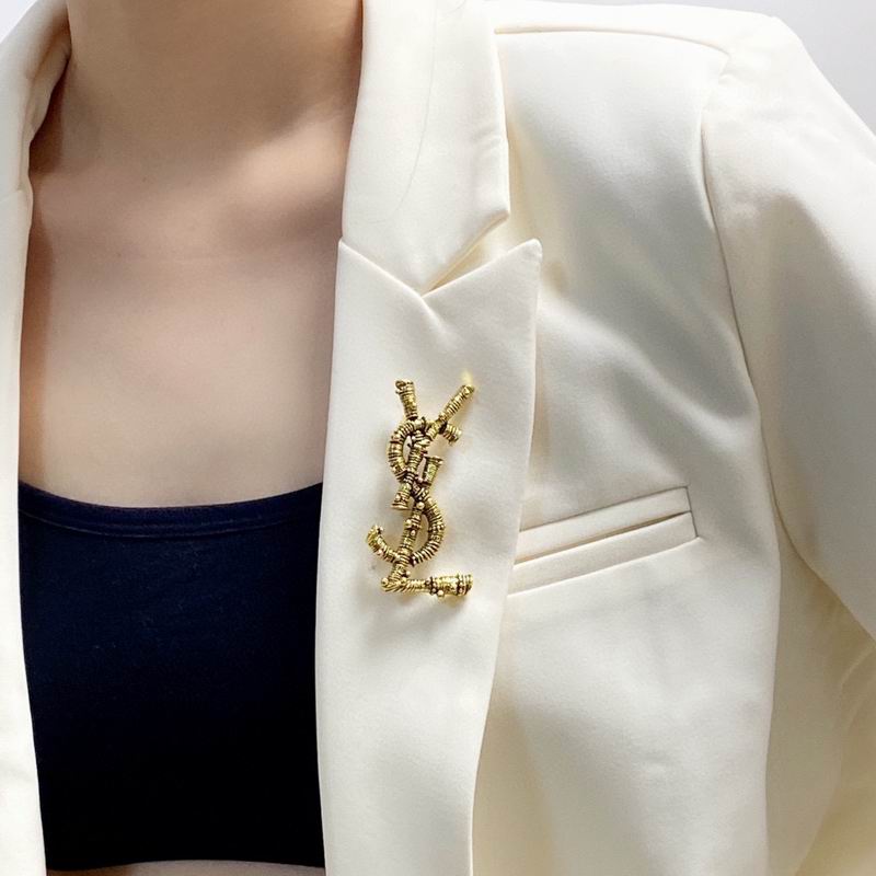 YSL Brooch 10lyr42 (2)