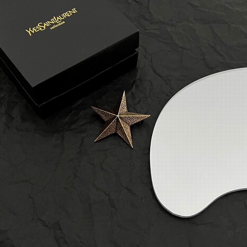 YSL Brooch 10lyr43 (2)