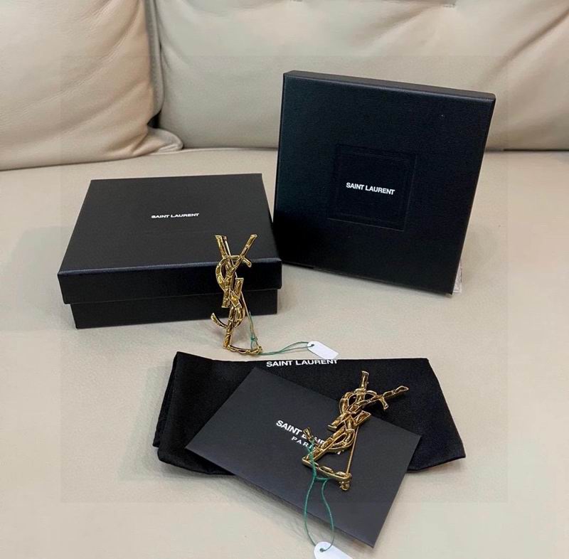 YSL Brooch 9lyr14 (9)