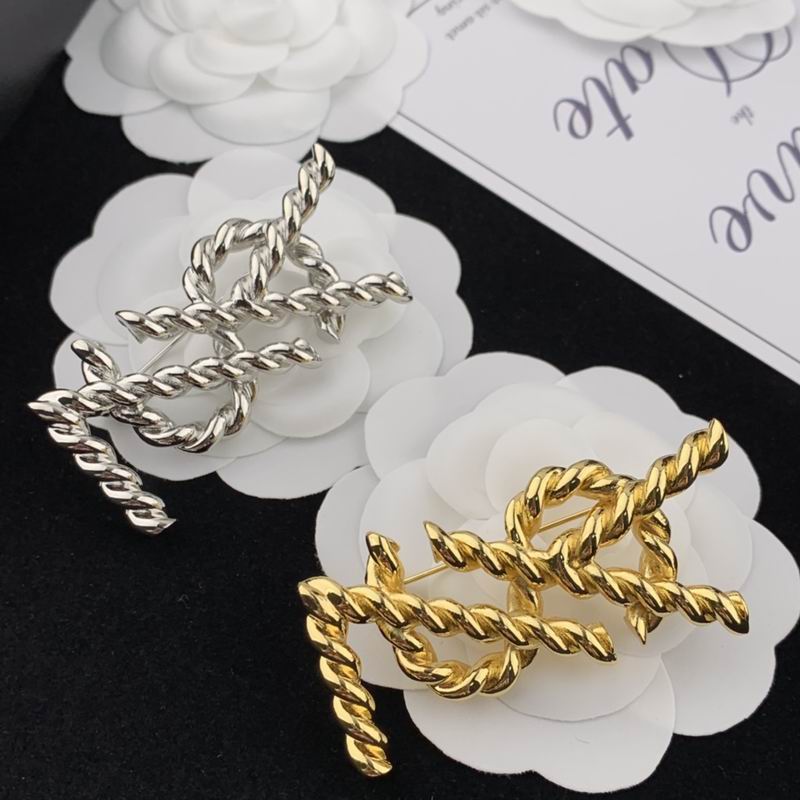 YSL Brooch 9lyr17 (1)