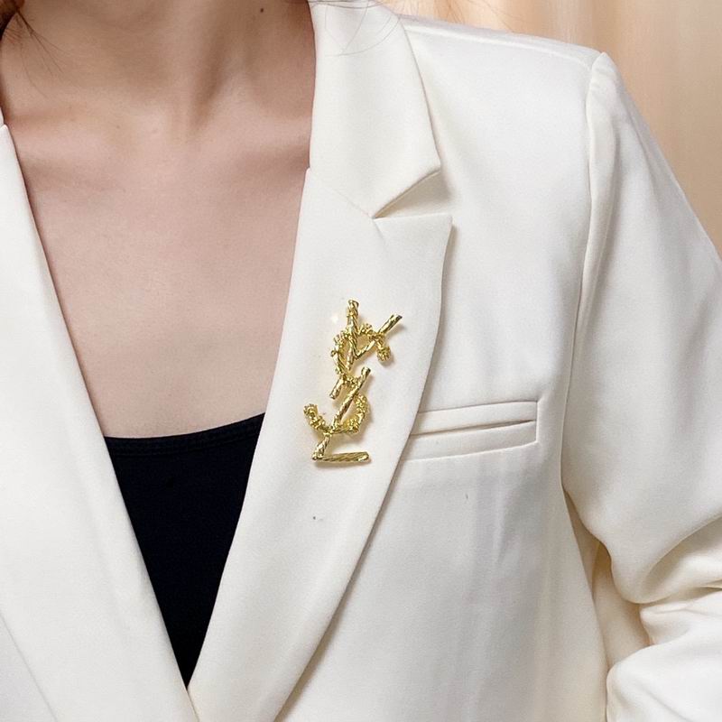 YSL Brooch 9lyr25 (1)