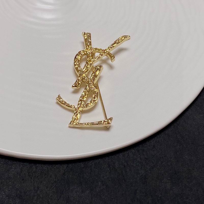 YSL Brooch 9lyr5 (2)