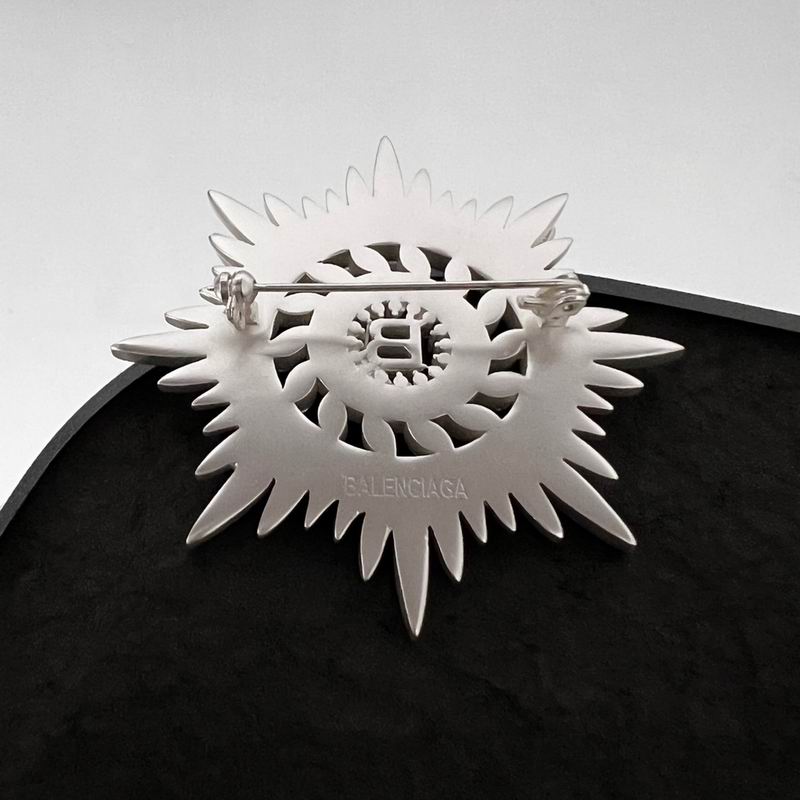 Balenciaga Brooch 05lyr03 (6)