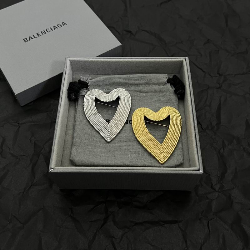 Balenciaga Brooch 05lyr07 (1)