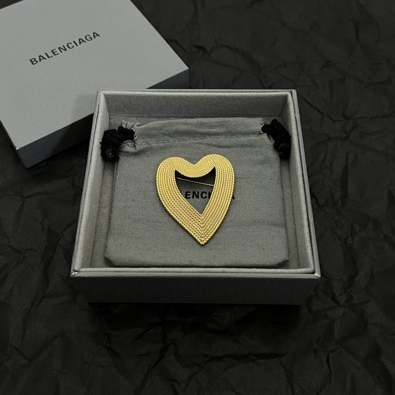 Balenciaga Brooch 05lyr07 (10)