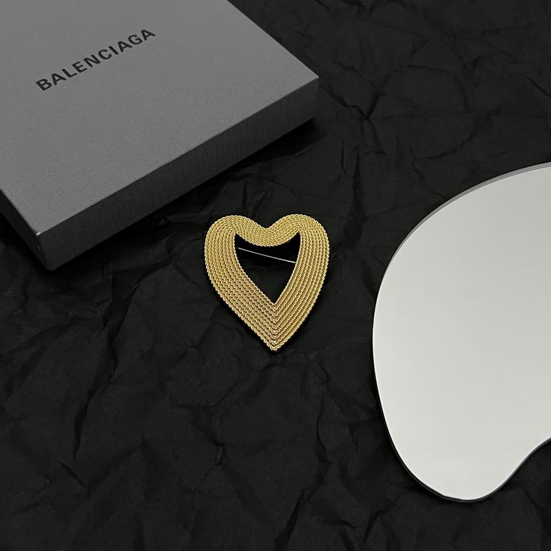 Balenciaga Brooch 05lyr07 (12)