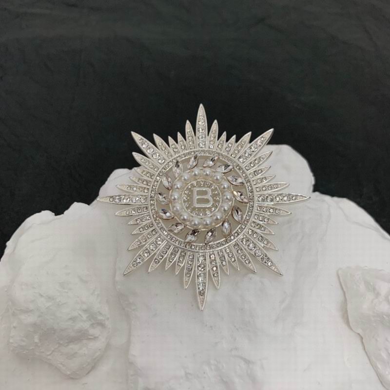 Balenciaga Brooch 05lyr08 (3)
